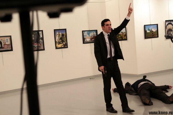 Российский посол убил в Анкаре