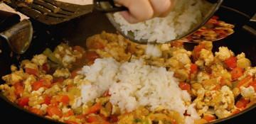 Как сварить жареный рис с мясом