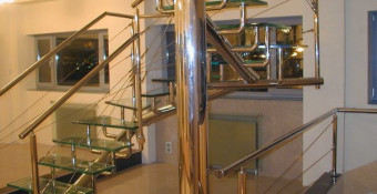 Строительство лестницы из металла для второго этажа